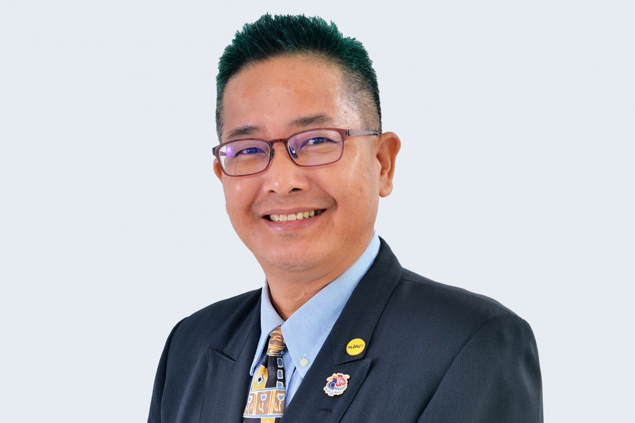 Malaysia Budget Hotel Association Sabah chapter chairman James Ong says the state government should reveal the prices of the vaccines as soon as possible. – File pic, August 2, 2021