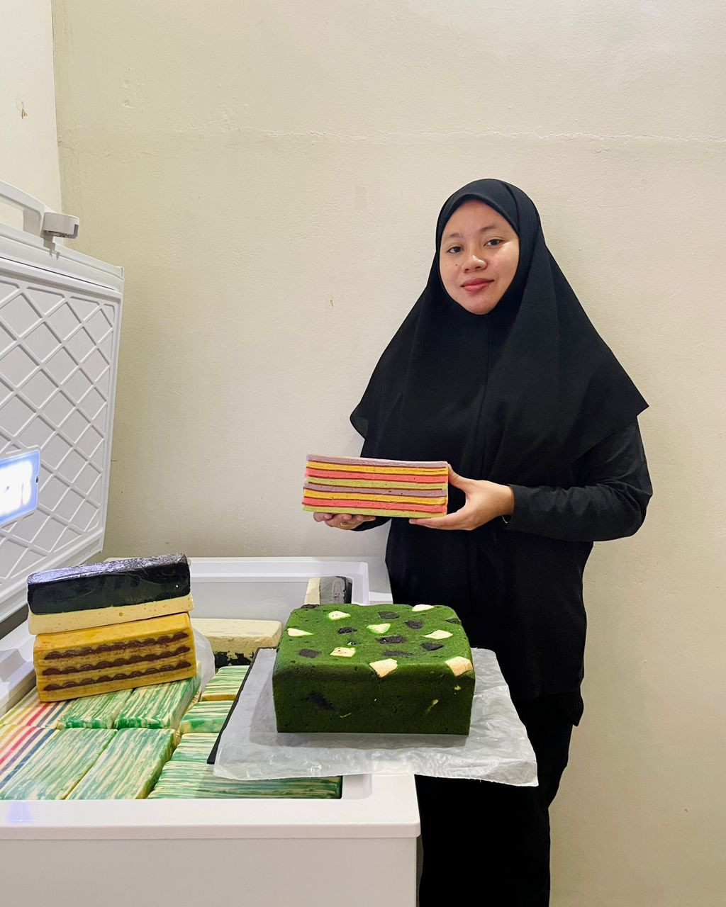 Orders for Shafiqah Aqilah’s kek lapis has soared as Raya approaches. – The Vibes pic, April 8, 2024.