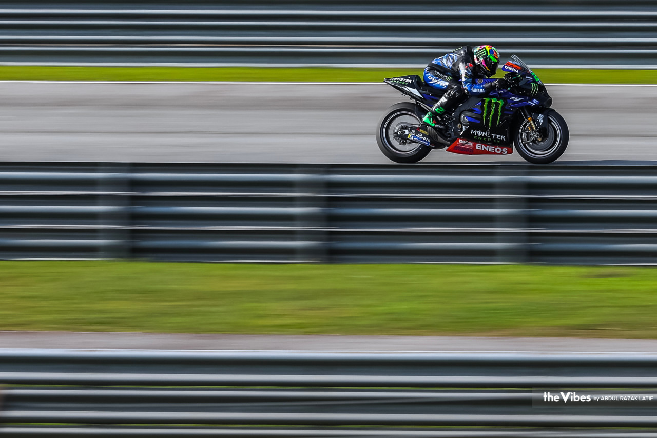 Quartararo’s teammate Franco Morbidelli from Italy testing the new Monster Energy Yamaha bike for the 2023 season. – ABDUL RAZAK LATIF/The Vibes pic, February 16, 2023