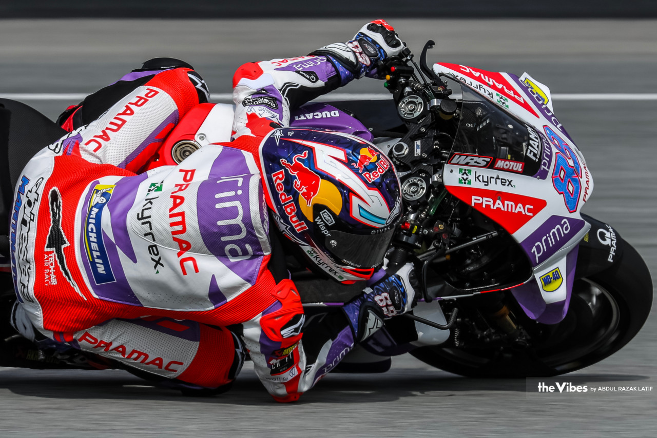 Prima Pramac Racing’s Jorge Martin top the timing sheets for the last two days of testing and coming in second for the first day’s session. – ABDUL RAZAK LATIF/The Vibes pic, February 16, 2023