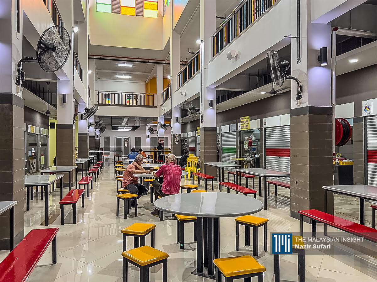 An interior view of the new Chow Kit market complex. – NAZIR SUFARI/The Vibes pic, April 1, 2024. 