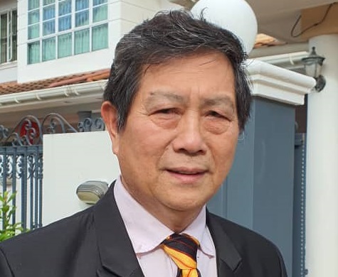Parti Bumi Kenyalang president Voon Lee Shan says going ahead with the plan to bring in 27,000 migrant workers will set off a surge in Covid-19 cases in Sarawak. – Voon Lee Shan Facebook pic, March 24, 2021