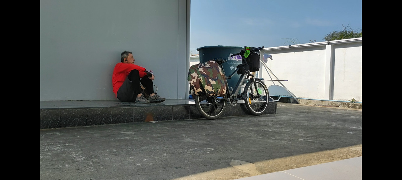 The cyclist stresses the importance of having a good rest and proper meals were key to productive and energetic days throughout the arduous journey. – Screen grab pic, January 24, 2023