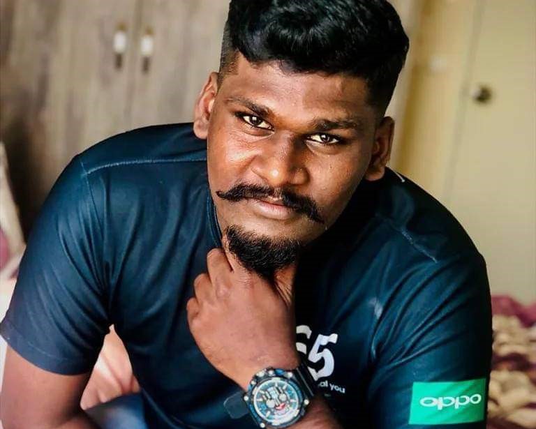Prethip Ramakrishnan has started his own label, RMC Universe Productions, with his hard-earned money saved from working as a Foodpanda delivery rider from day to night, six days a week for the past few years and funded the music video production of Amuthavali on his own. – Pic courtesy of Prethip Ramakrishnan, January 13, 2023