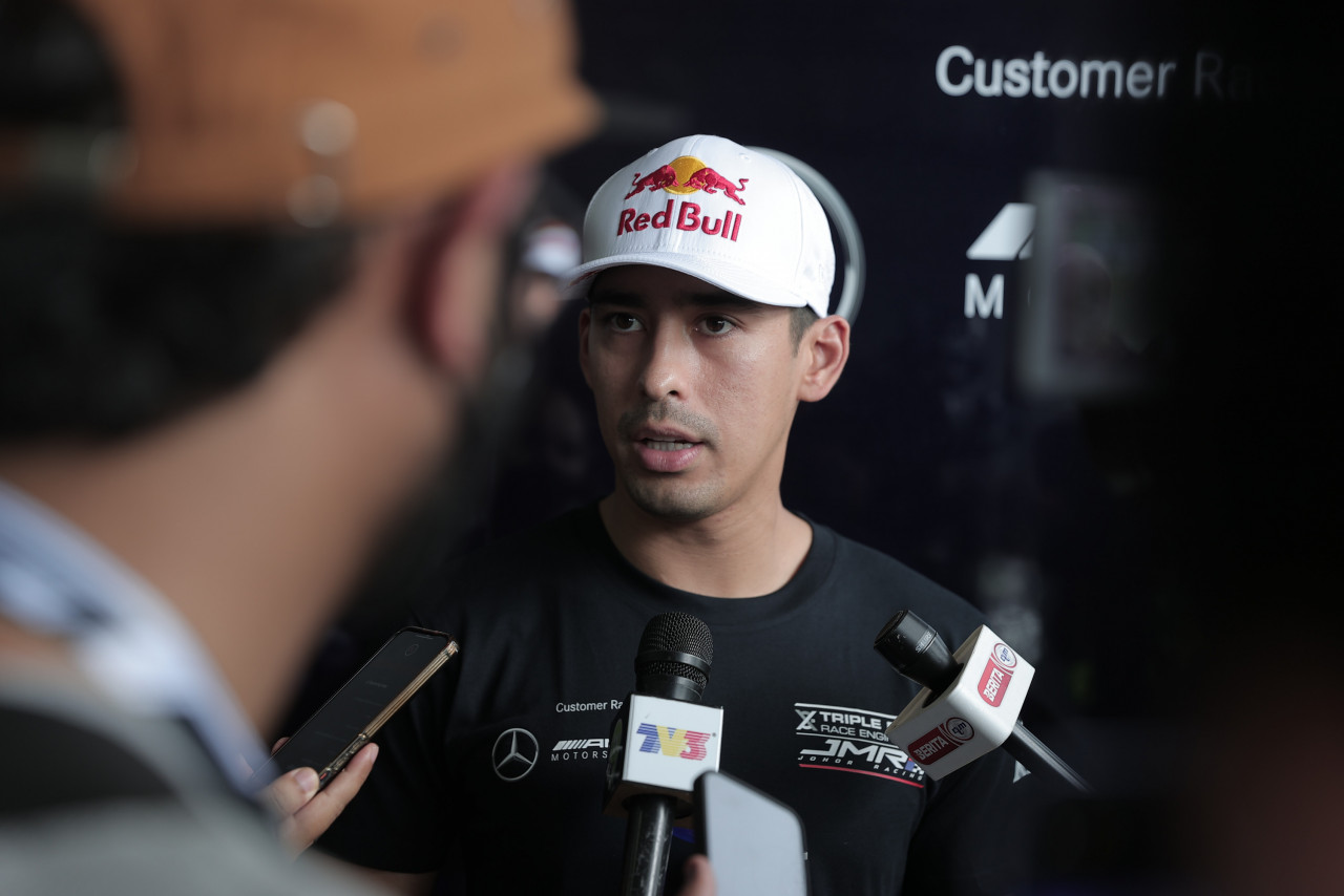 HH Crown Prince Tunku Abdul Rahman Sultan Ibrahim shares his excitement to be racing back at SIC with home fans cheering on the team. – Pic courtesy of Johor Racing, May 20, 2022