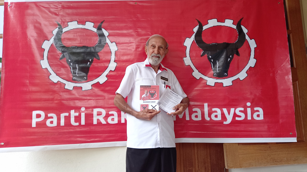 Retired teacher and social activist Ravinder Singh, 80, previously contested the Bayan Baru parliamentary seat in GE15 for Parti Rakyat Malaysia. – HIMANSHU BHATT/The Vibes file pic, July 29, 2023 
