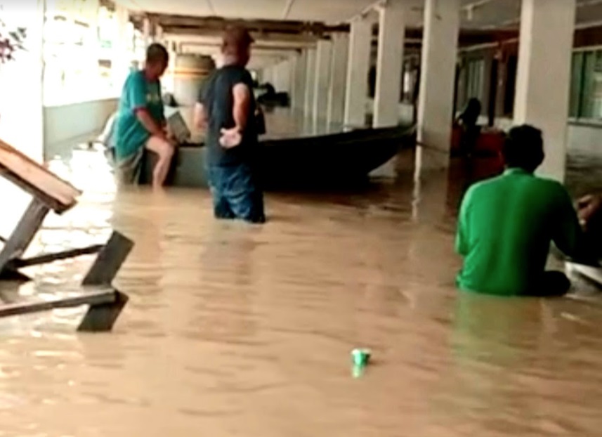 Travelling throughout the rural regions of Sarawak, Philip Jau says not much has improved over the years in road upgrading and flood mitigation plans. – Pic courtesy of Philip Jau, December 16, 2021