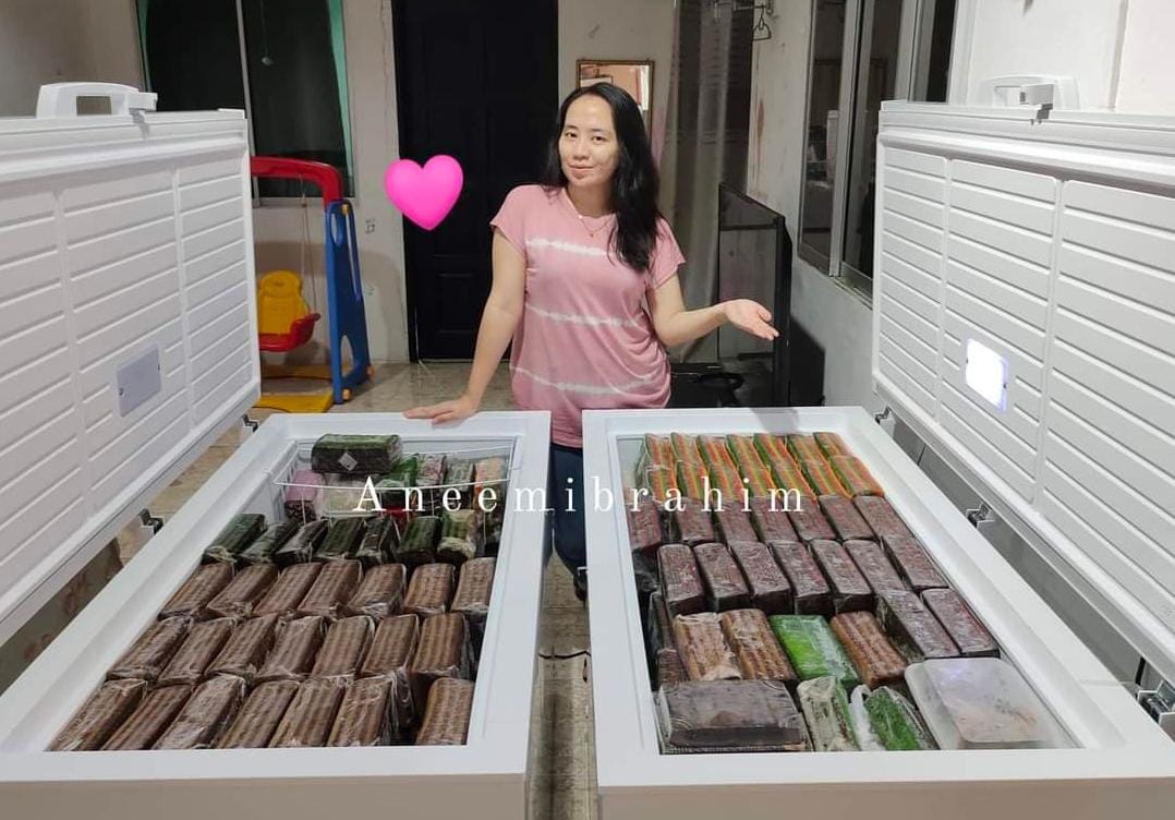 Sharifah Haniffah, who works out of her home in Petra Jaya, is also seeing heavy orders for kek lapis this Raya. – The Vibes pic, April 8, 2024.