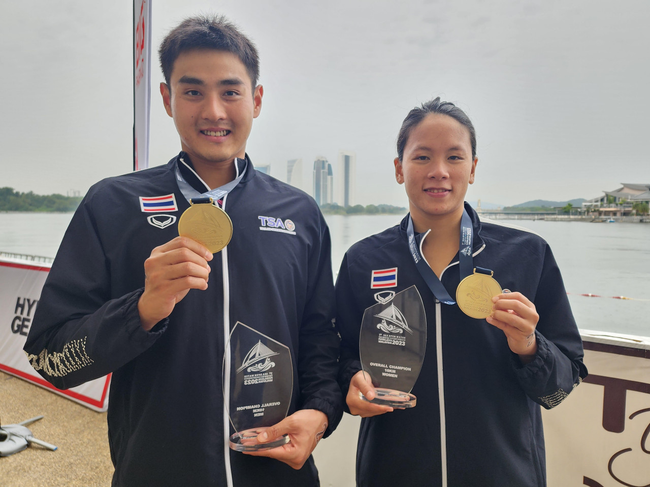 Thailand’s Tanakrit Kittiya (left) and Pimpun Choopong have both dominated the top-two spots in men’s and women’s 10km categories. – Pic courtesy of Hybrid Management Sdn Bhd, February 3, 2023