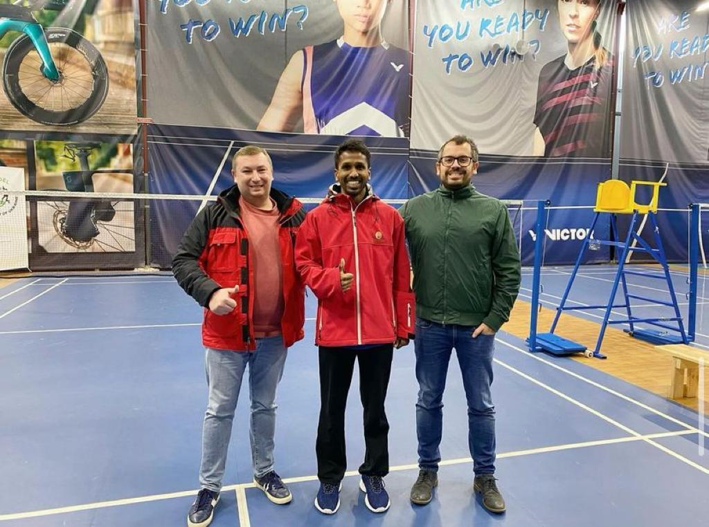 Salim Samion (centre) with Ukrainian Badminton Federation president Oleksii Dnipro (left) and technical director Luca Crippa (right). – Pic courtesy of Salim Samion, July 29, 2022