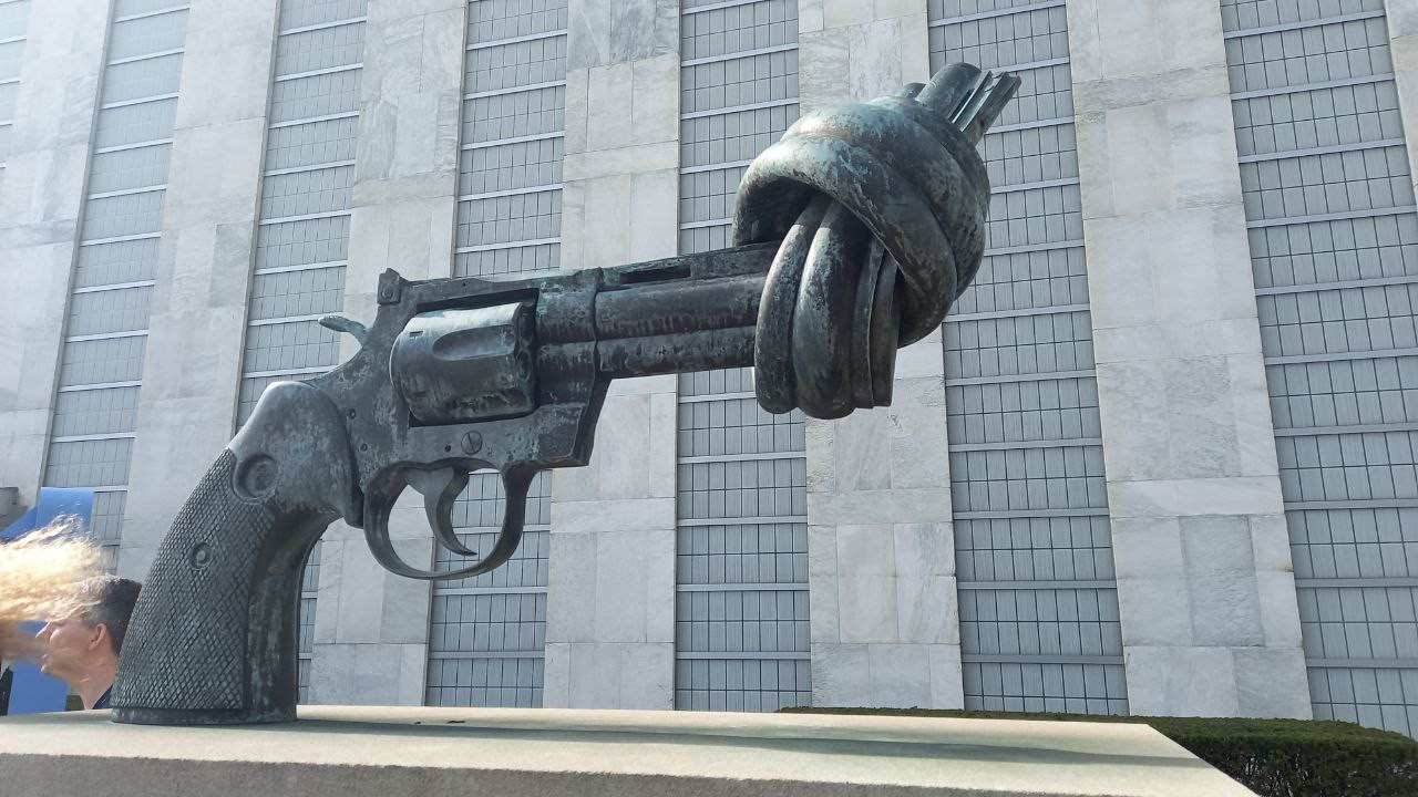 Non-Violence, also known as The Knotted Gun, is a bronze sculpture by Swedish artist Carl Fredrik Reuterswärd of an oversized Colt Python .357 Magnum revolver with its muzzle tied in a knot. Speaking at the UN General Assembly, Datuk Seri Anwar Ibrahim says that there is a need to refrain from resorting to threats or use of force against the territorial integrity and sovereignty or political independence of any state. – HIMANSHU BHATT/The Vibes pic, September 22, 2023