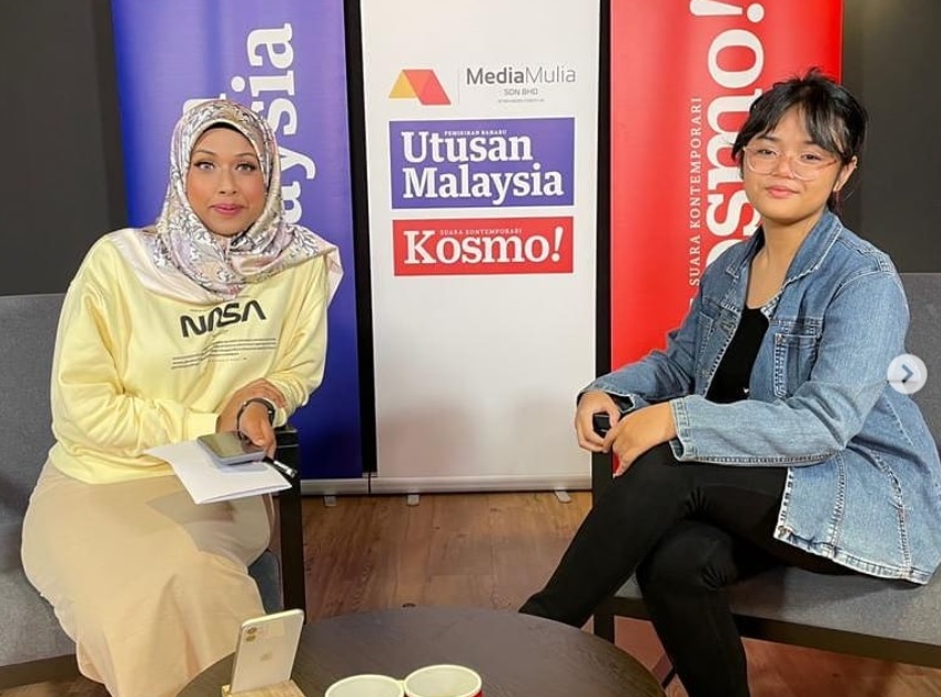Ain Husniza Saiful Nizam giving an interview to the press recently. The teenager is continuing on her #MakeSchoolASaferPlace crusade after sparking the debate with a TikTok video on her teacher. – Ain Husniza Saiful Nizam Instagram pic, May 6, 2021