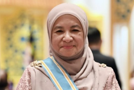 During her career, Datuk Dr Asmayani Khalib has served in several government facilities, such as the Kuala Kubu Baru and Kajang hospitals, Perak Health Department and Taiping Hospital, Penang Hospital and Bukit Mertajam Hospital, and Jengka Hospital in Pahang. – Buletin Mutiara pic, April 19, 2023