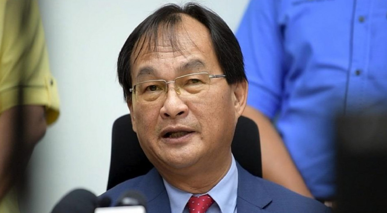 Ba’Kelalan assemblyman Baru Bian says applicants of Form 11 are asked to wait for the DO to be present and often, it is not certain when that will be. – Bernama pic, May 27, 2021