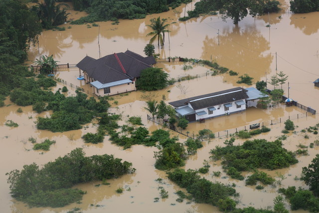 As of yesterday morning, Terengganu recorded the greatest number of flood victims, with 37,792 people from 10,401 families affected. – Bernama pic, December 21, 2022