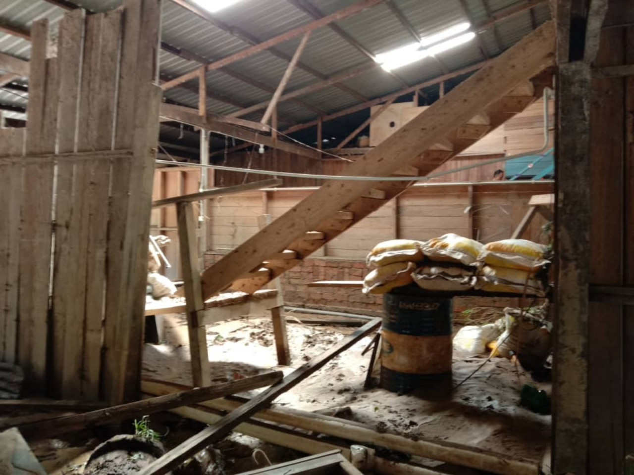 SK Penghulu Baya in interior northern Sarawak and several settlements are still under 2m of floodwater today. – Pic courtesy of Simon Lagang, May 24, 2021