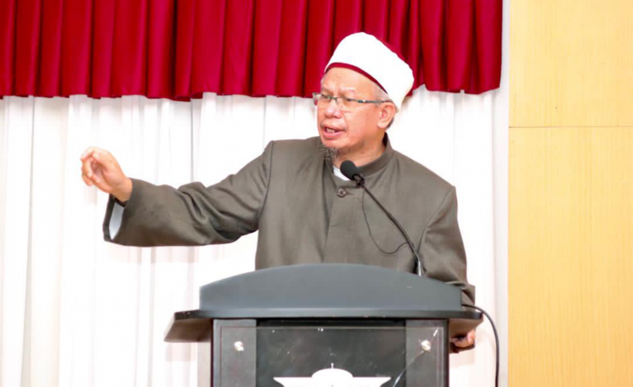 Datuk Seri Zulkifli Mohamad Al-Bakri says there is nothing to worry about the move t place TH under BNM. – Zulkifli Mohamad Al-Bakri Twitter pic, July 18, 2021