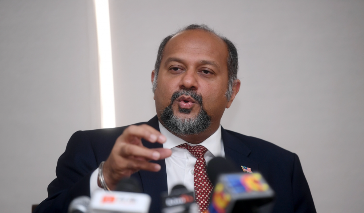 Puchong MP Gobind Singh Deo says there was no clarity from the government concerning its efforts and plans on flood management at last Thursday’s special parliamentary sitting. – Bernama pic, January 25, 2022