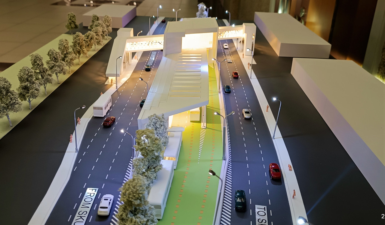 A model of Perling BRT Station. It is stipulated that 60 companies have bid for the construction of BRT Package 1 (lane and stations) that will commence work in November on the Sultan Iskandar Highway. – SHAHRIM TAMRIN/The Vibes pic, September 15, 2023