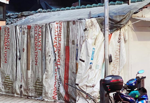 DBKL could form a round the clock team to ensure issues like tarpaulin draped structures are cleaned up. – Pic courtesy of Ravindran Raman Kutty, April 7, 2021