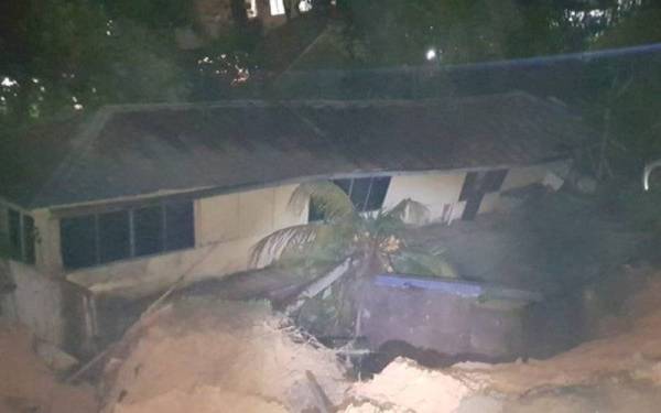 Some of the houses affected by yesterday’s landslide in Jalan Kemensah. – Social media pic, September 18, 2021