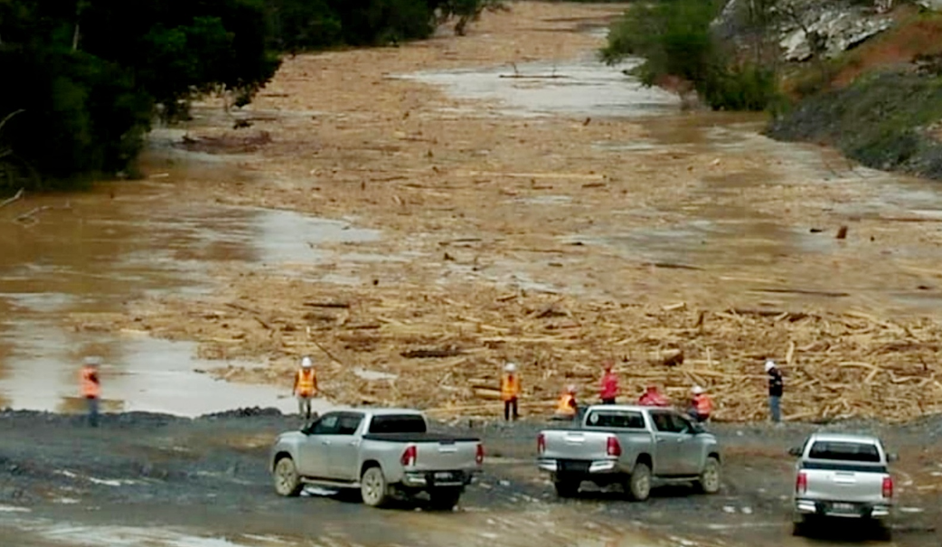 he massive logjam in Sg Baleh, Kapit, central Sarawak that started on Sunday has caused river travel woes for thousands of riverine villagers. – Villager’s pic, August 24, 2021