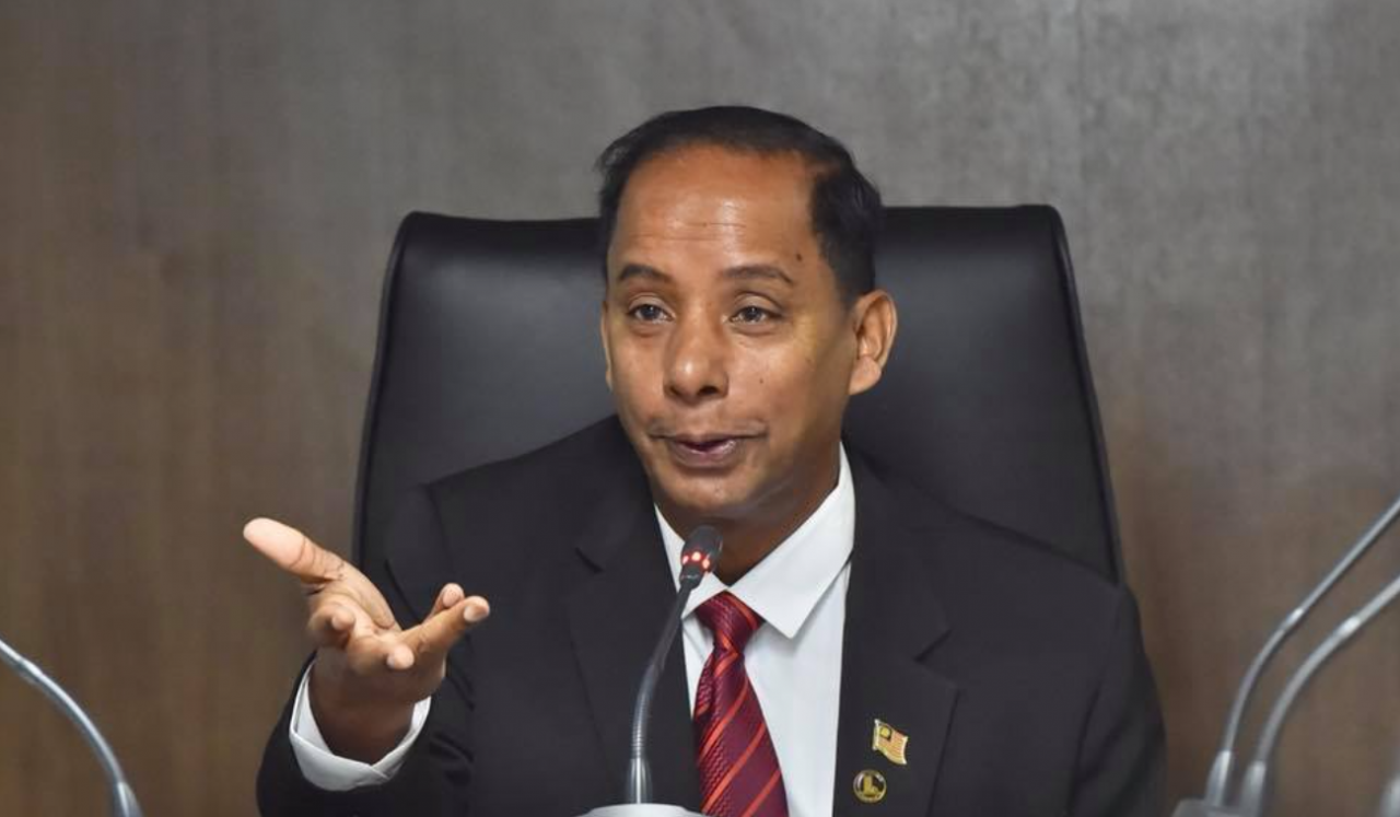 Former Human Resources minister M. Kulasegaran has urged Putrajaya to ensure a system where workers from the B40 group are encouraged to enhance their capabilities by partaking in skills training. – Rocketkini pic, March 20, 2022