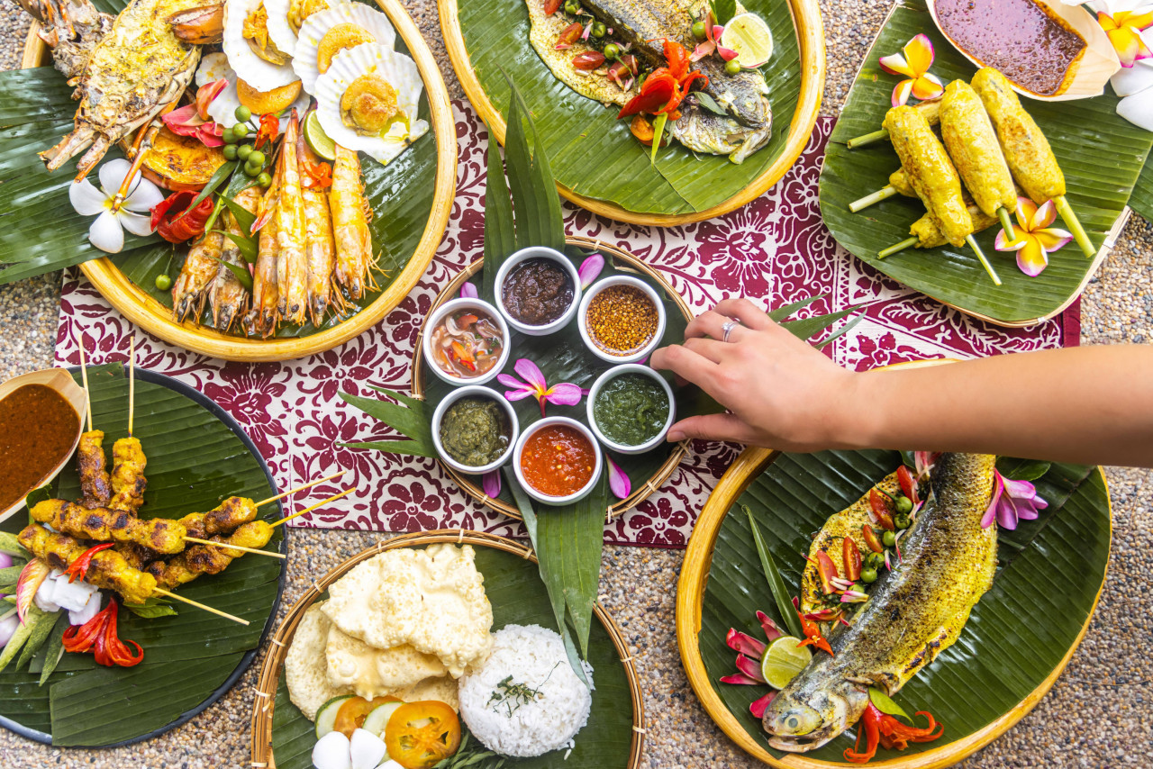 A selection of the tasty fare on offer at Shangri-La Rasa Sayang and Shangri-La Golden Sands, which will screen dining guests to ensure they are fully vaccinated. – Shangri-La Hotels and Resorts pic, August 18, 2021