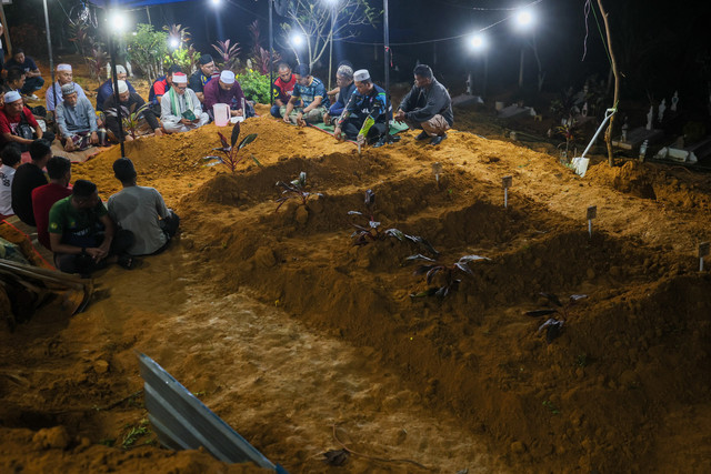 Nine victims from last Saturday’s water surge tragedy at Jeram Air Puti have been laid to rest. – Bernama pic, July 8, 2023