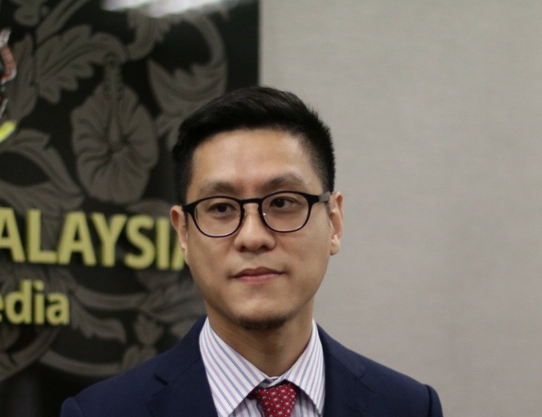 Zairil Khir Johari says the federal government needs to clarify whether the KXP project has been approved, even though the National Airport Strategic Plan study has yet to be completed. – Twitter pic, September 2, 2021