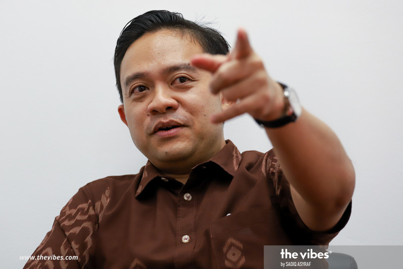 Wan Saiful names MPs who allegedly tried to influence him to support Anwar