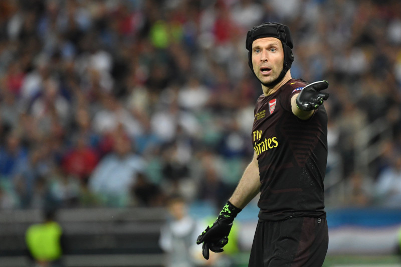 Cech helping solve Chelsea’s goalkeeping woes, says Lampard