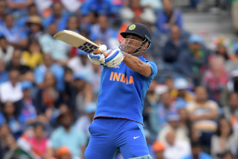 Dhoni wins 200th game for Chennai Super Kings to open IPL account