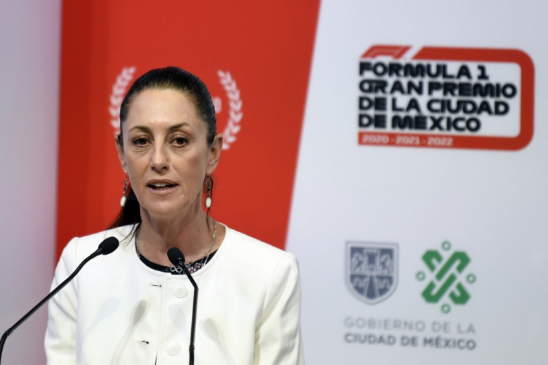 Mexico takes down Columbus statue ahead of protest