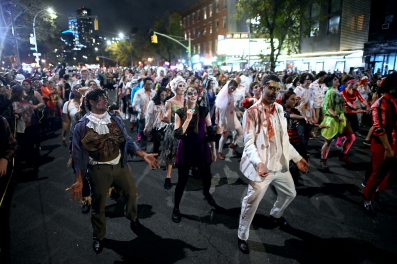 US health officials take the scare out of Halloween