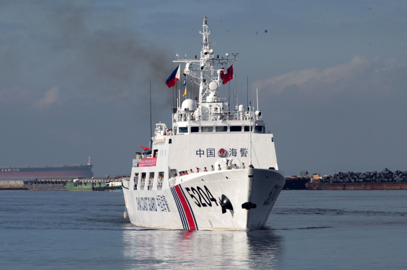 Hong Kong police arrest smuggling group for helping speedboat fugitives