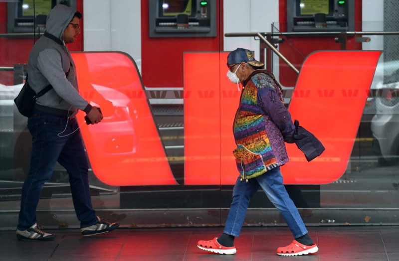 Fines, pandemic slash Westpac profit 66%