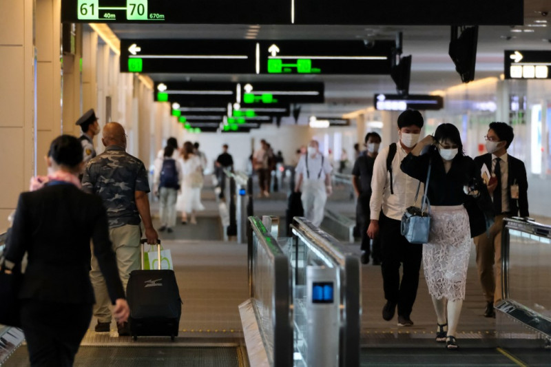 Japan may ease entry restrictions