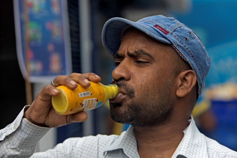 Home remedies boom as India pandemic cases soar