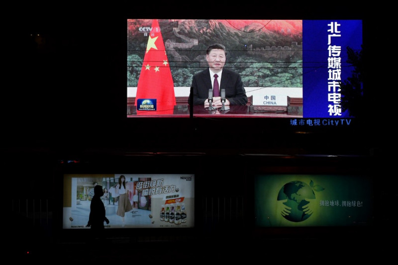 China stakes claim as climate leader while lambasting US 'obstruction'
