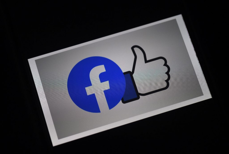 Philippine military to review troop accounts after Facebook purge