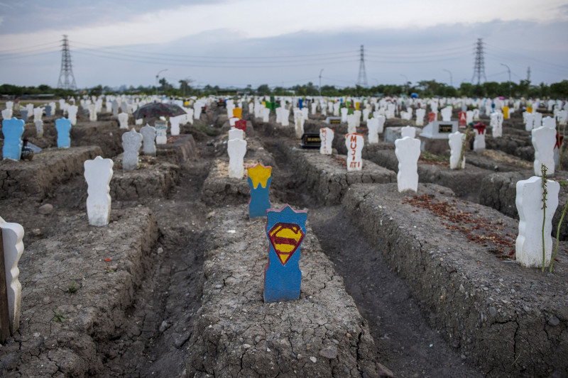 Covid-19 death toll passes 1 mil
