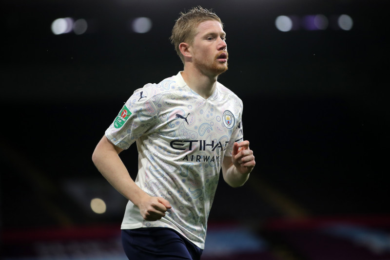 De Bruyne willing to sign new Man City contract