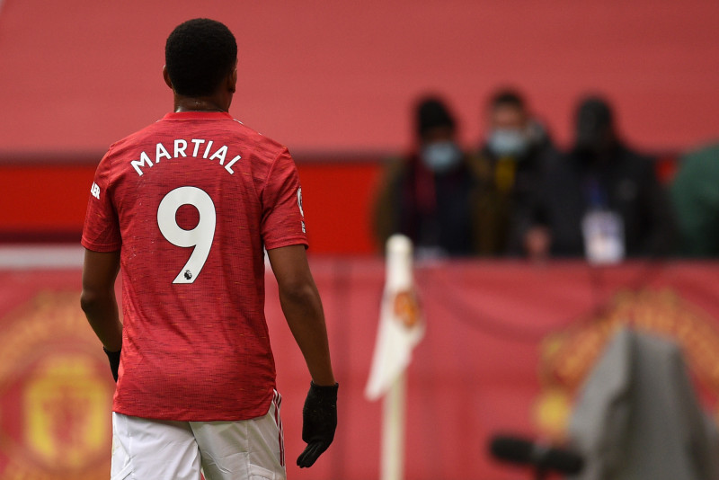Tottenham hit 10-man Man Utd for six on Mourinho’s return