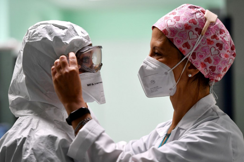 Hackers hit hospitals as pandemic intensifies