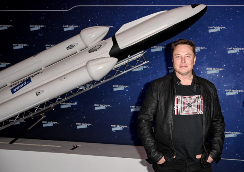 Indonesia wants to lure SpaceX to build rocket launch site