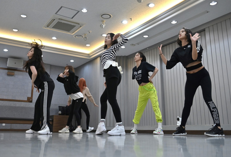 A second chance for faded K-pop stars?