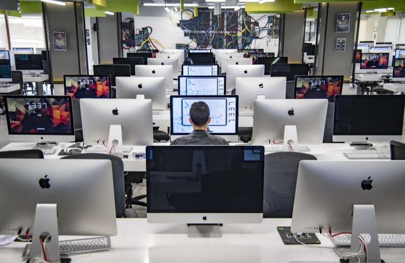 Moroccan geeks flock to 'paradise for hackers'