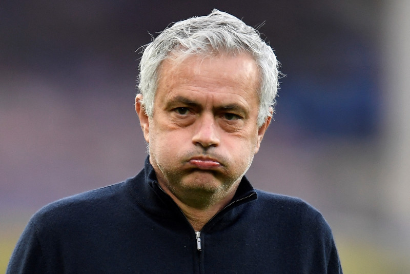 Mourinho sacked by Tottenham 