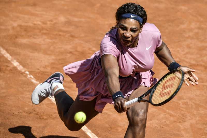Serena to play first French Open night match as Federer returns